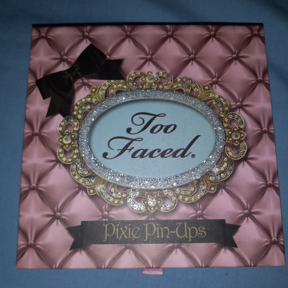 Too Faced Pixie Pinup Set 1